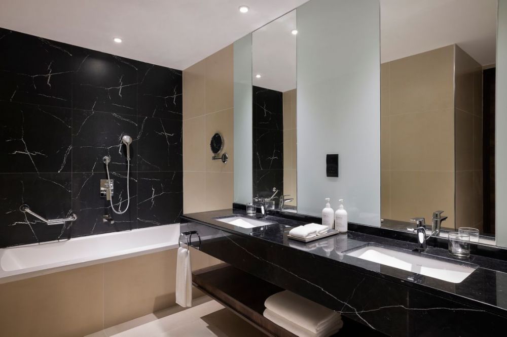 Club Suite, Hotel Local Dubai, Jumeirah Village Triangle, Autograph Collection 4*