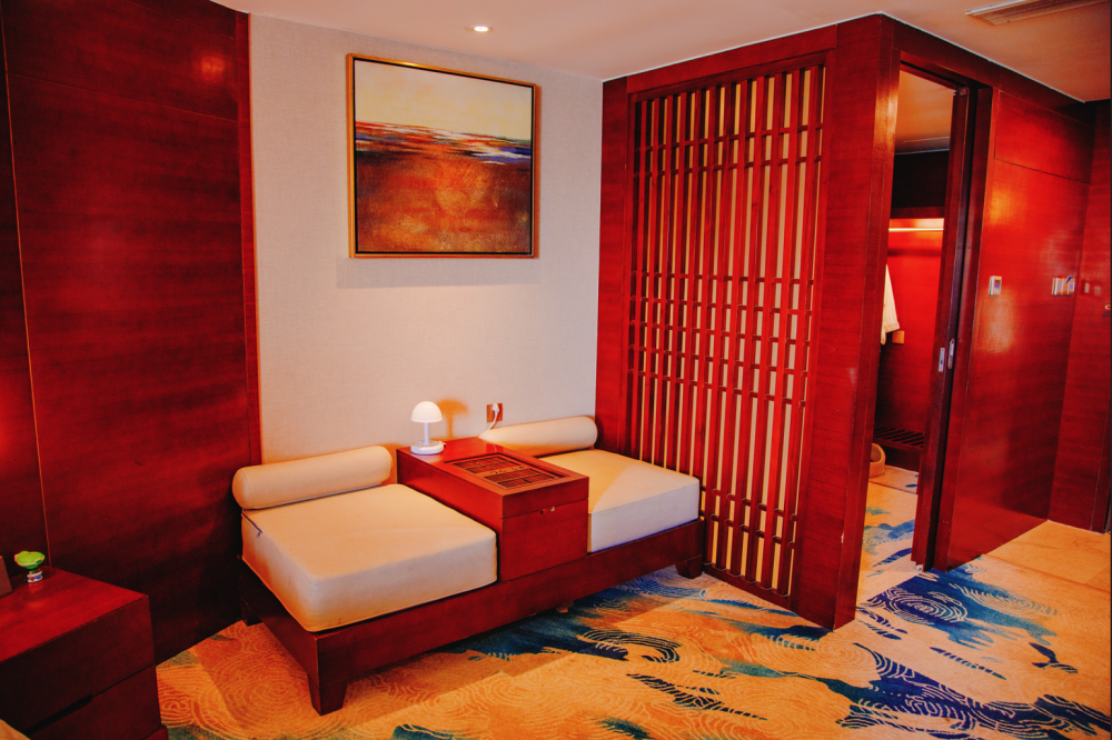 Luxury OV/ Luxury OV Family, Sanya Marina Sea View Hotel (ex.Marina Spa Hotel Sanya) 4*