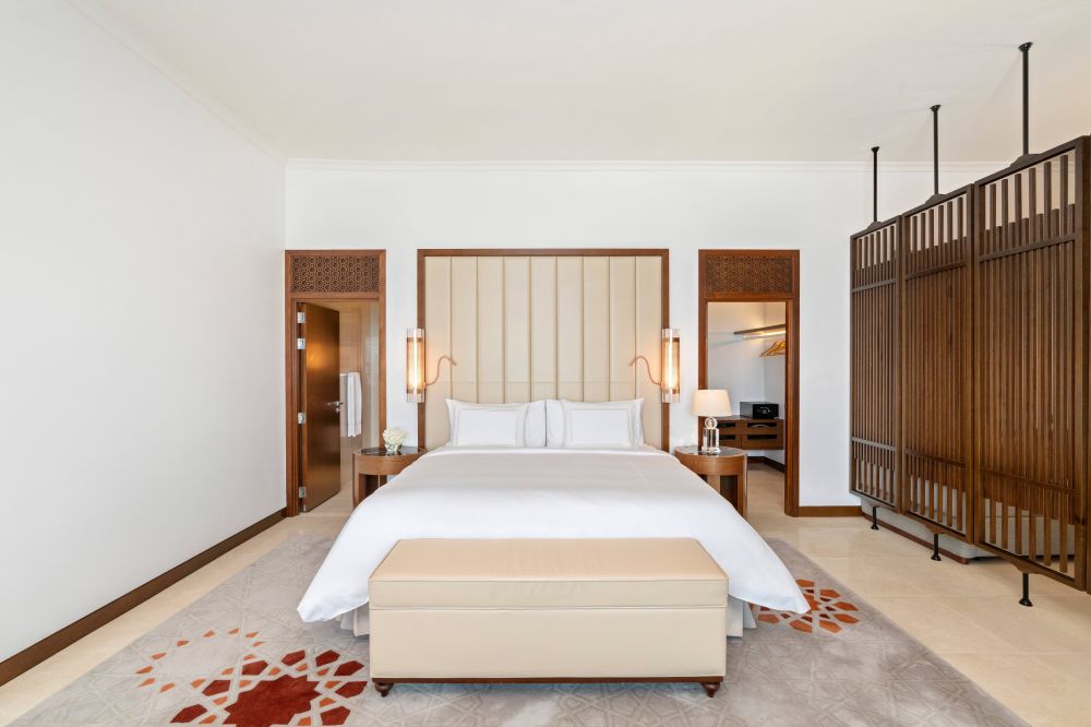 Two-Bedroom Deluxe Suite, Rixos Marina Abu Dhabi 5*