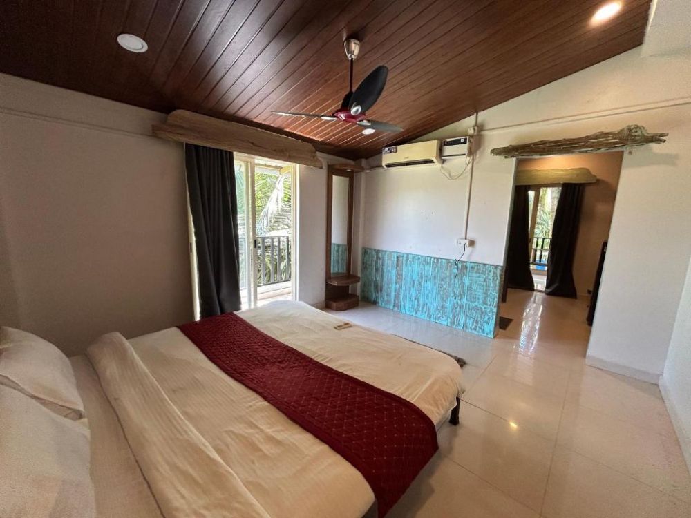 Family Studio AC with Kitchen, Shivam BNB 