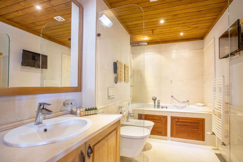 2 Bedroom Apartment Delux, Pirin Golf Hotel & Spa 5*