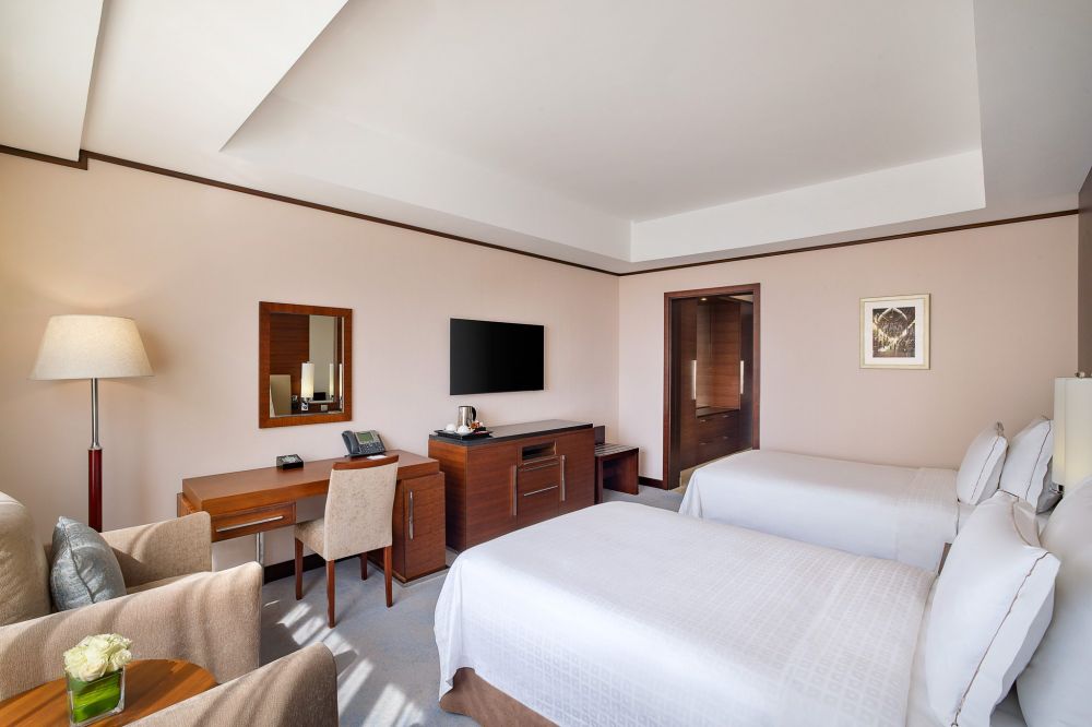 Superior Room, Grand Millennium Dubai 5*