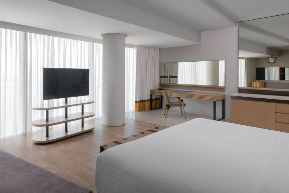 M Club King Room, Marriott Marquis Dubai Jewel of the Creek 5*