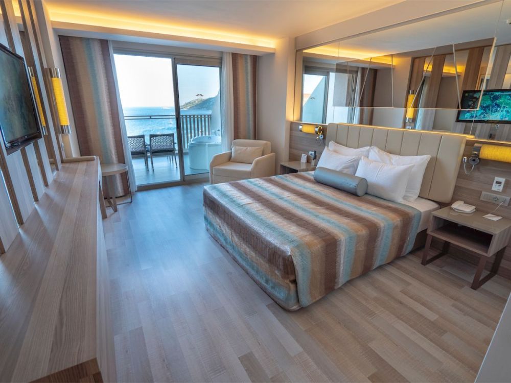 Premium With Jacuzzi Sea View, Turunc Premium 5*