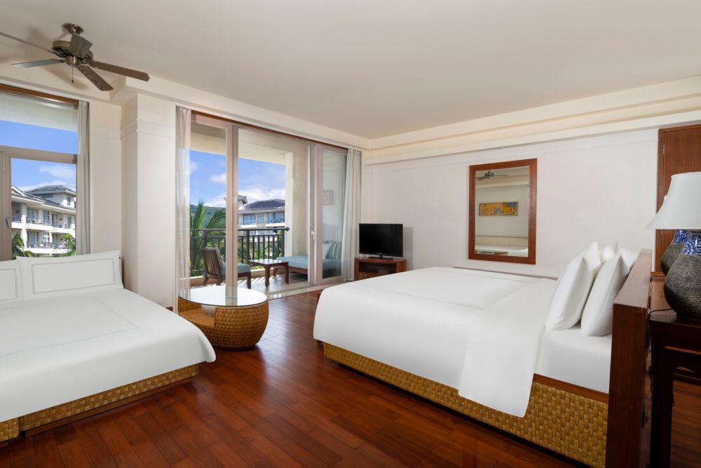 Swiss Superior family King bed room (ex.Grand Family Room), Swissotel & Grand Mercure Sanya Yalong Bay 5*