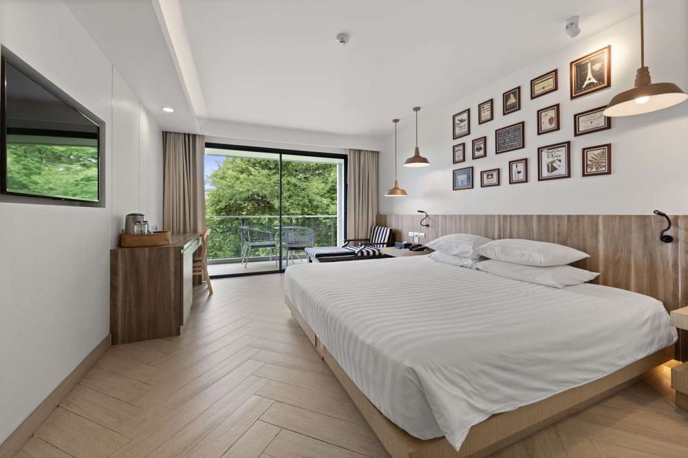 Superior, Mayaana Beach Resort (ex.Golden Tulip Pattaya Beach Resort) 5*