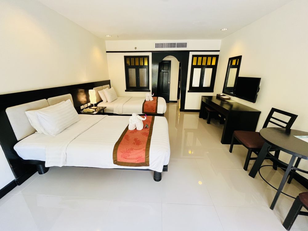 Pool Access, Woraburi Phuket Resort & Spa 3*