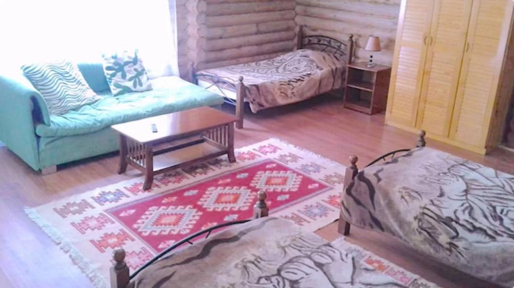 Сандарт, Охотный Двор 