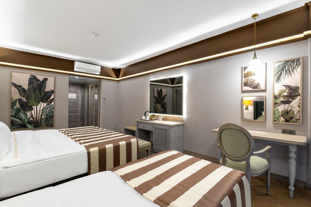 Junior Suite Room, Utopia World Hotel 5*