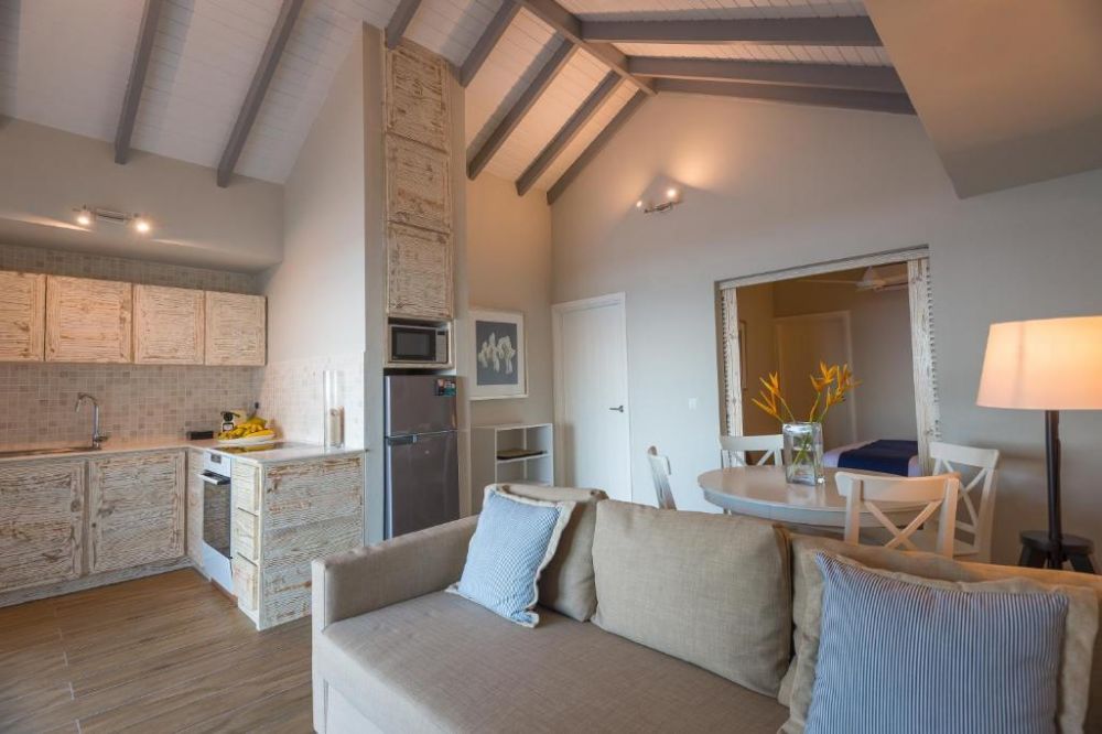 Two-Bedroom Beachfront Apartment, Le Nautique Luxury Beachfront Apartment 
