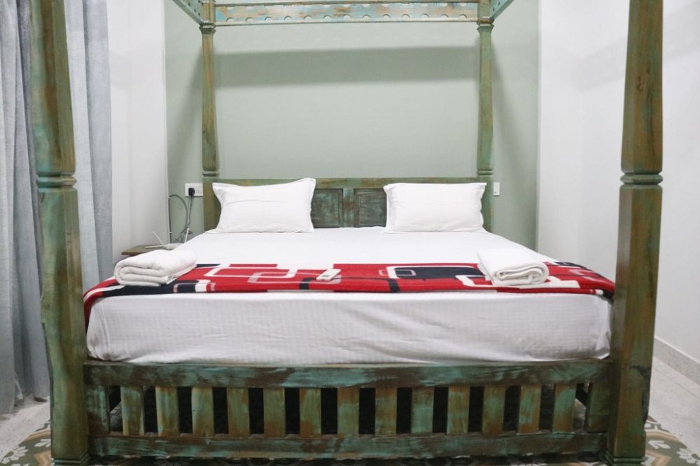 Super Deluxe AC, Lavish Exotic Hotel & Apartments Guest House 