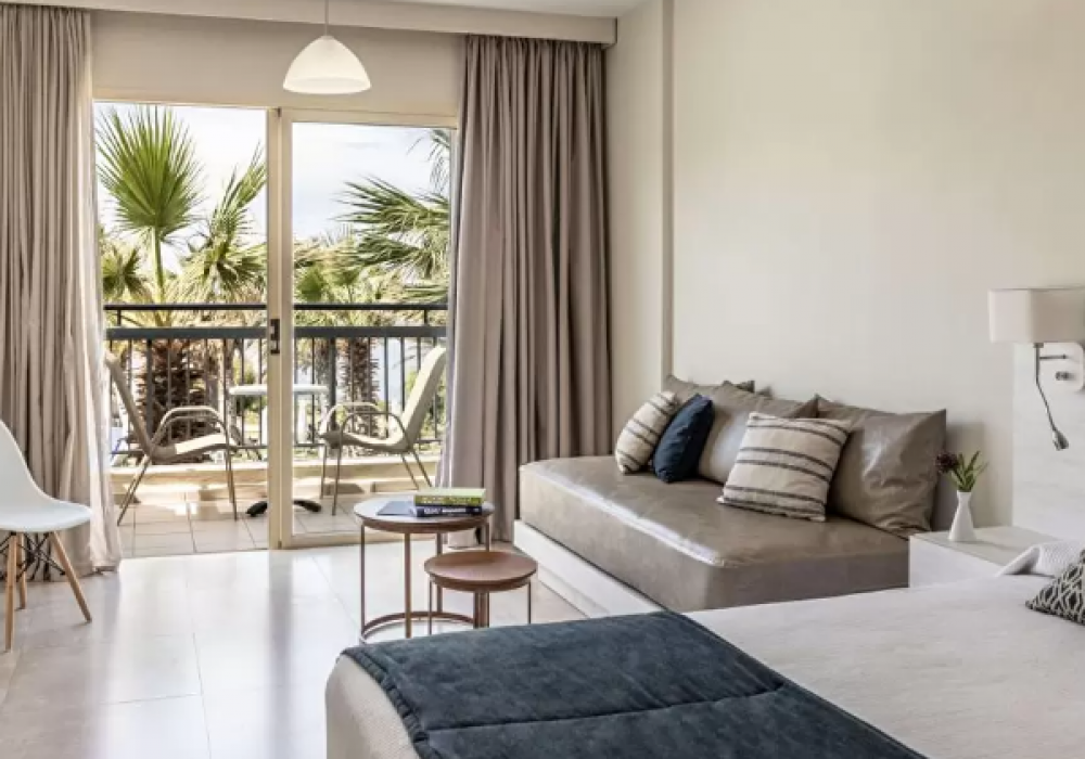 Double Room Front Sea View, Louis Paphos Breeze 4+