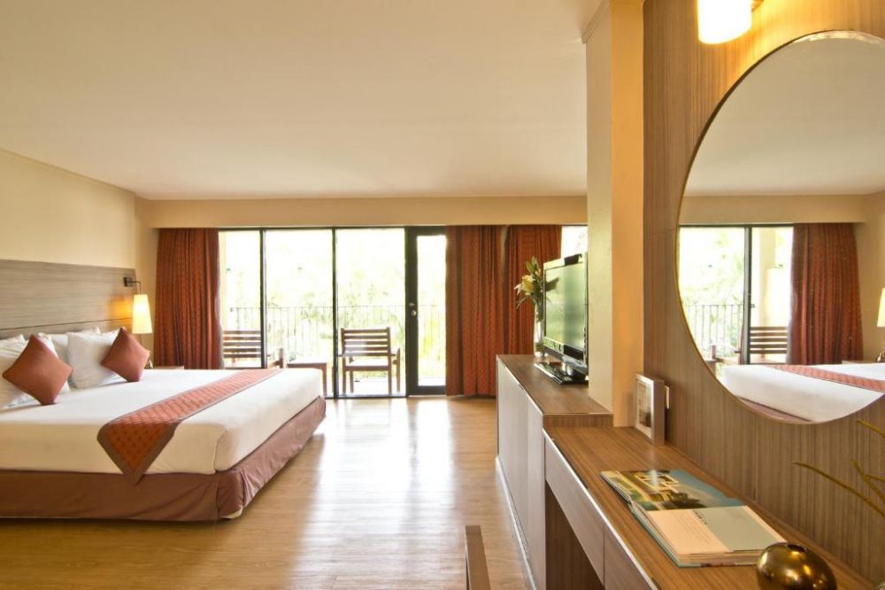 Junior Suite, The Green Park Resort 4*