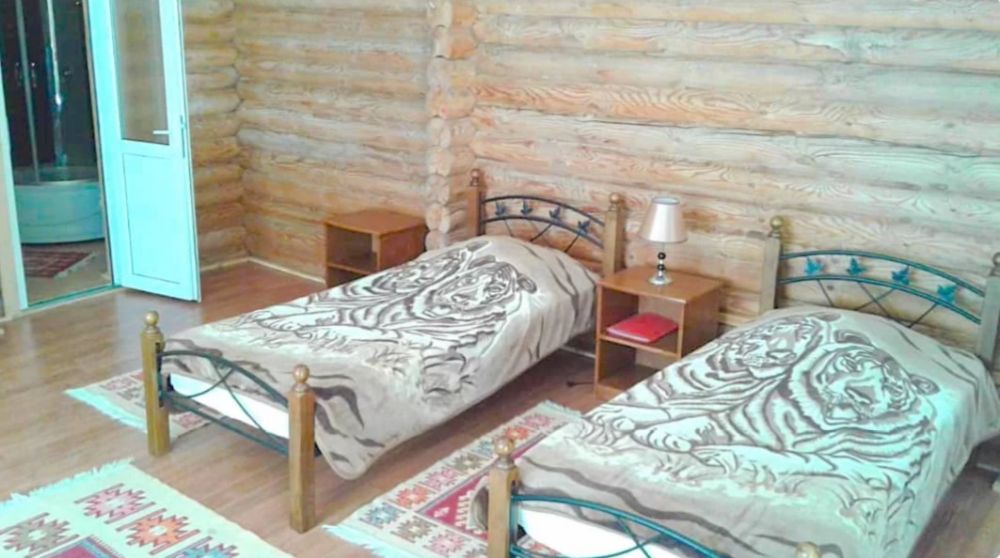 Сандарт, Охотный Двор 