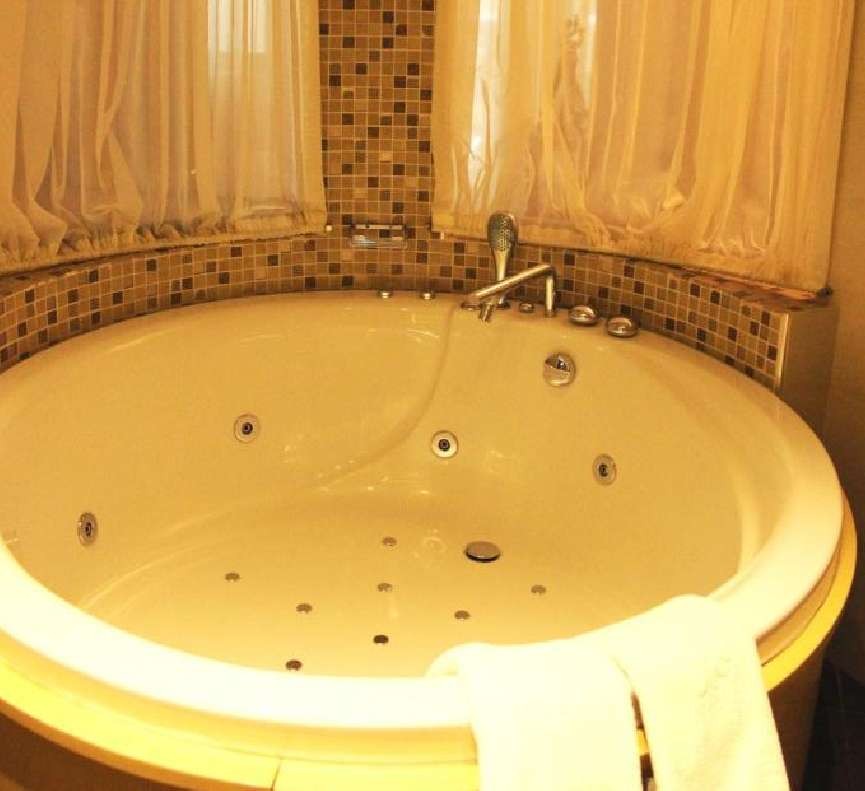 Deluxe, Batumi World Palace 4*