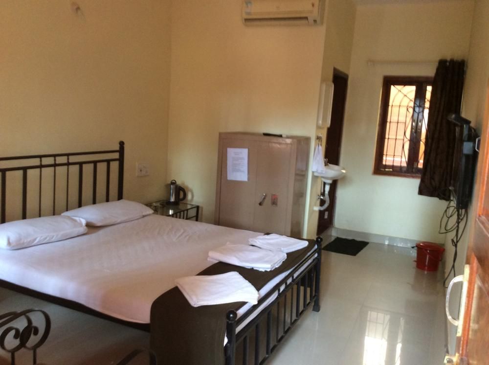 Standard Non AC, Miloza Holiday Homes 