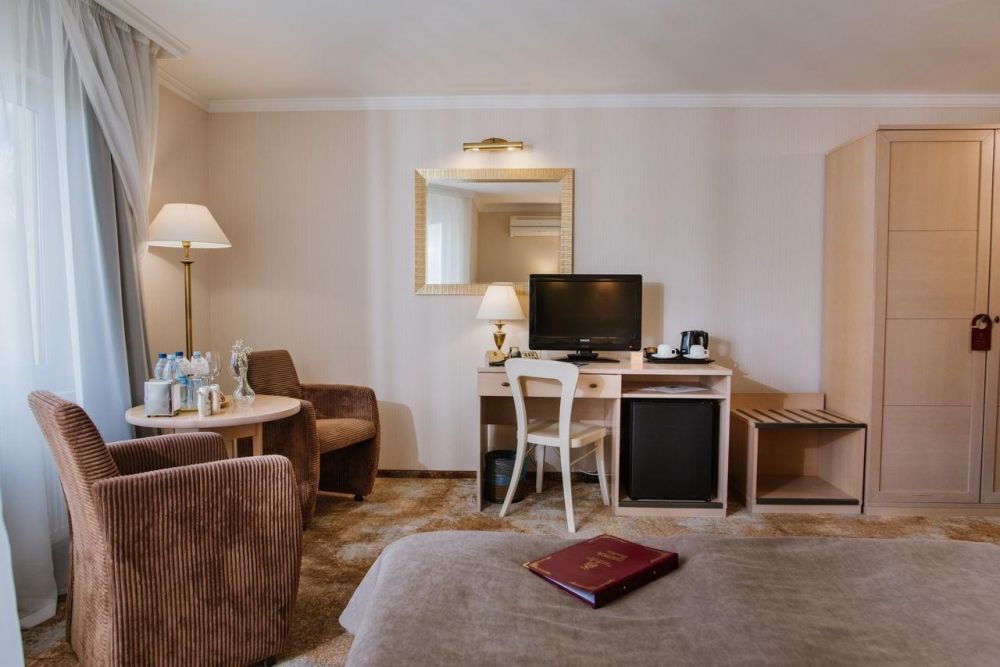 Стандарт Comfort с улучшенным видом, Kyivska Russ Resort Medical & Spa 4*