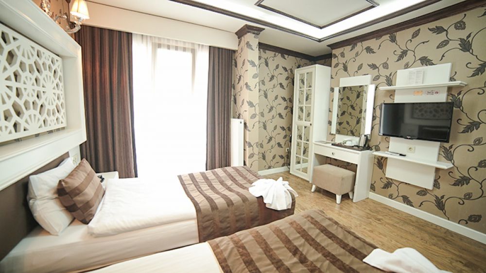 Standard french bed/ twin, Weingart Black Tulip Hotel (Ex.Black Tulip Hotel) 4*