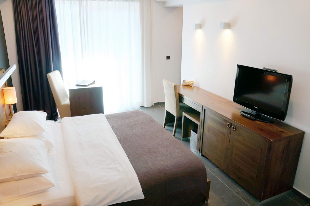 Superior Double, Avala Resort & Villas 4*