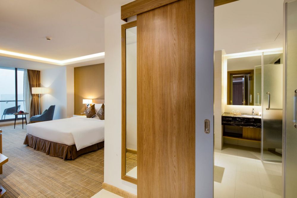 Premier Deluxe, Comodo Nha Trang 5*