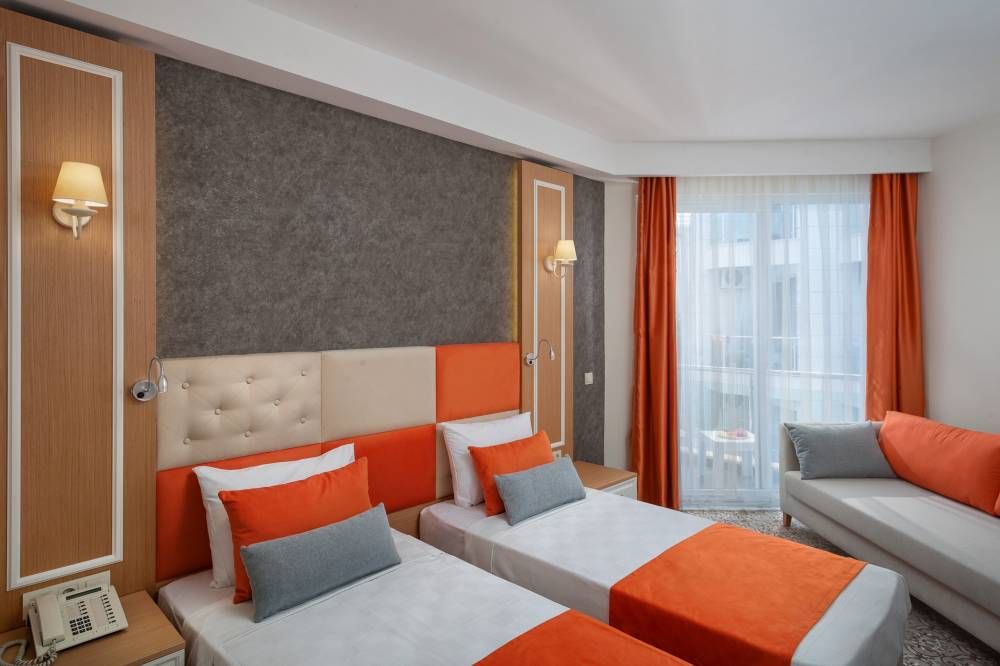Superior Partial Sea View Room, Golden Orange Hotel 