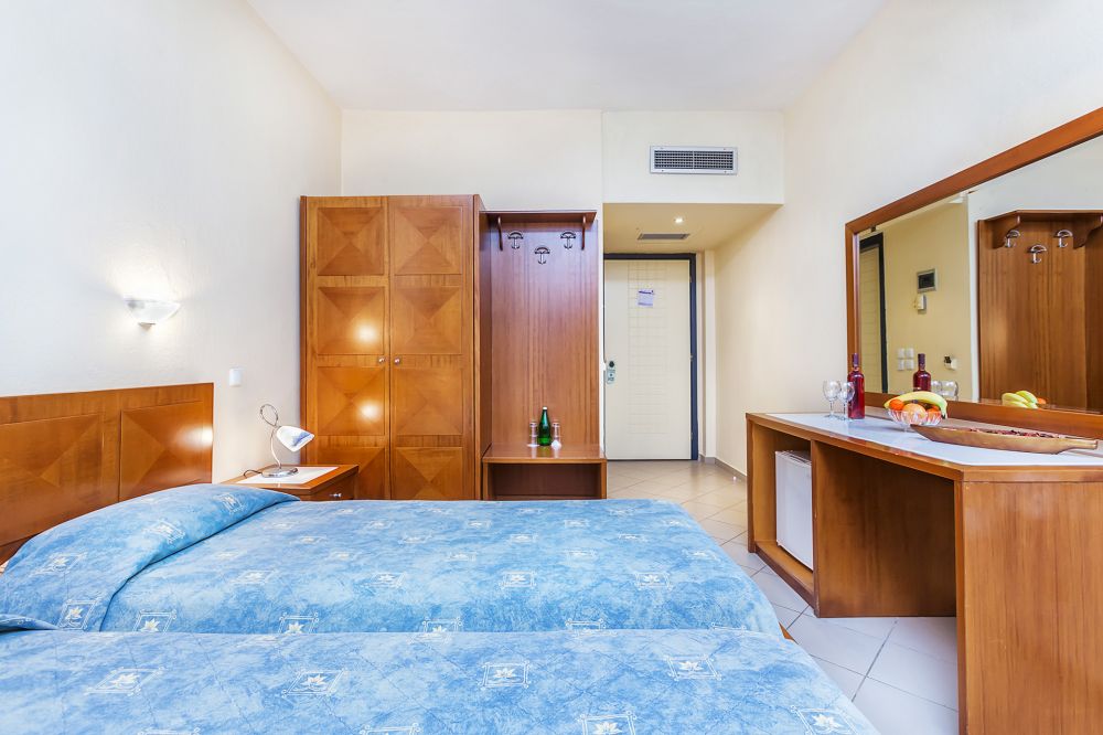 Standard Room, Atrium 4*