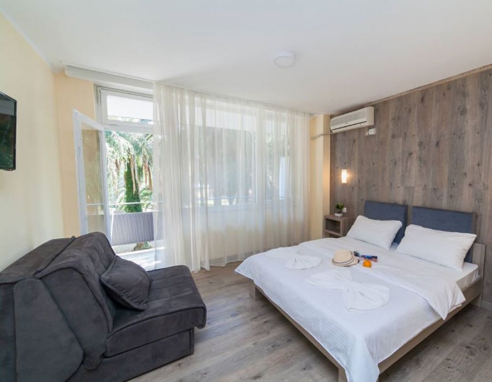 DBL Sea Side, Park 3*
