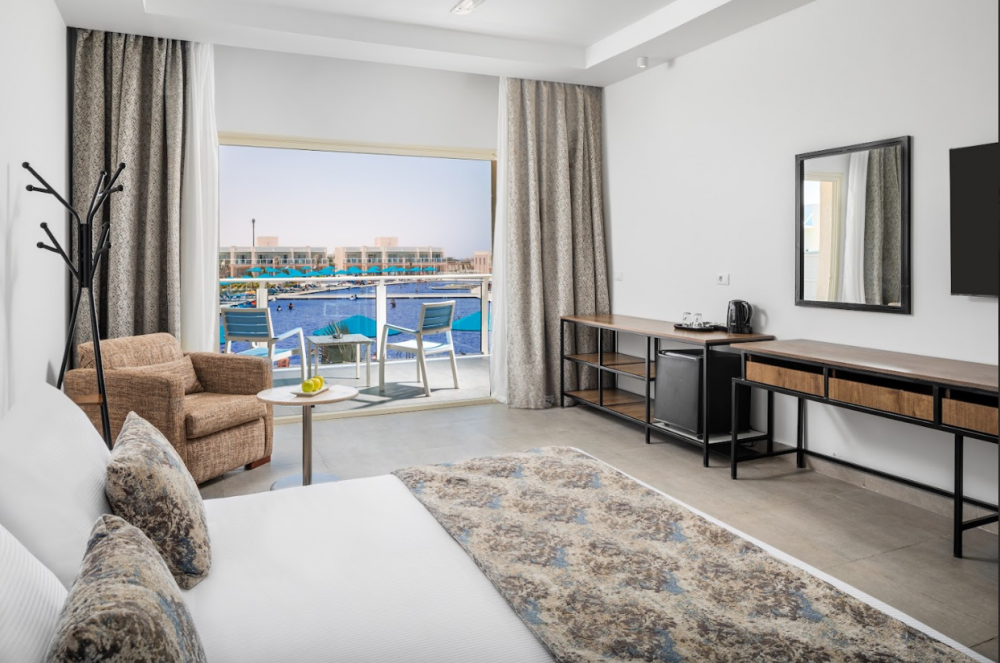 Deluxe Room Pool View, Albatros Sea World Marsa Alam 5*