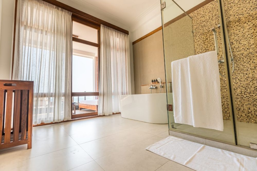 Ocean View King Suite, Mayavee Resort and Spa 4*