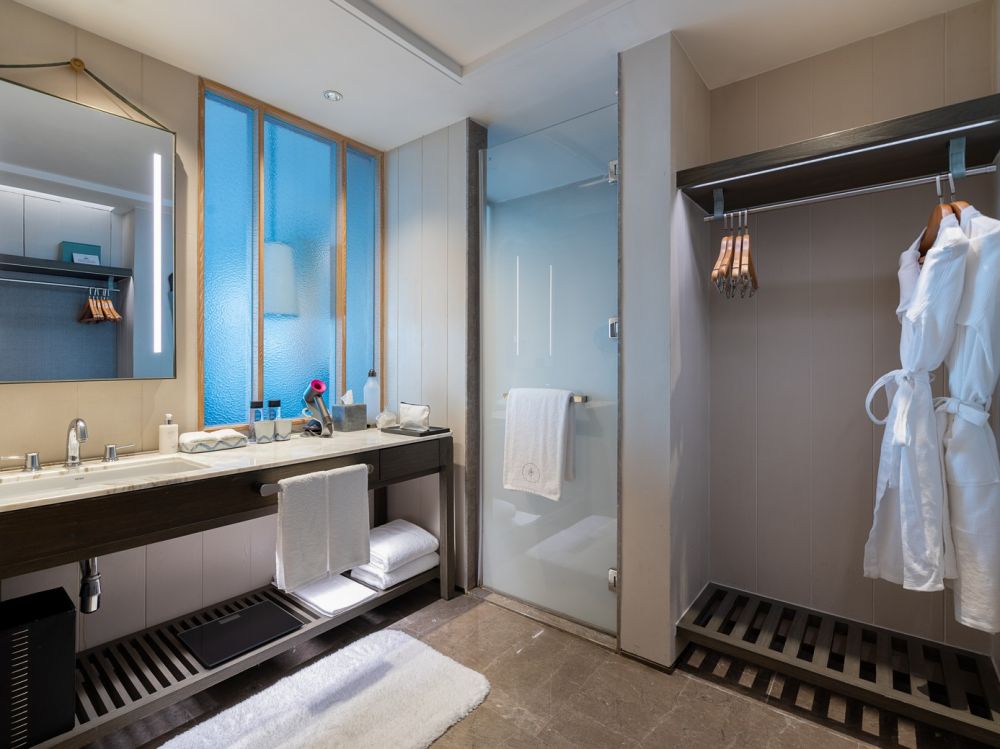 Grand Panoramic Ocean View Room, Rosewood Sanya 5*