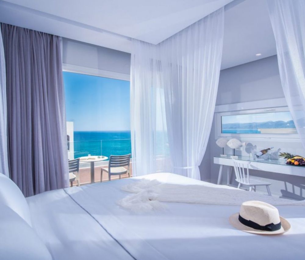 Honeymoon Sute, Mari Kristin Beach Hotel 4*