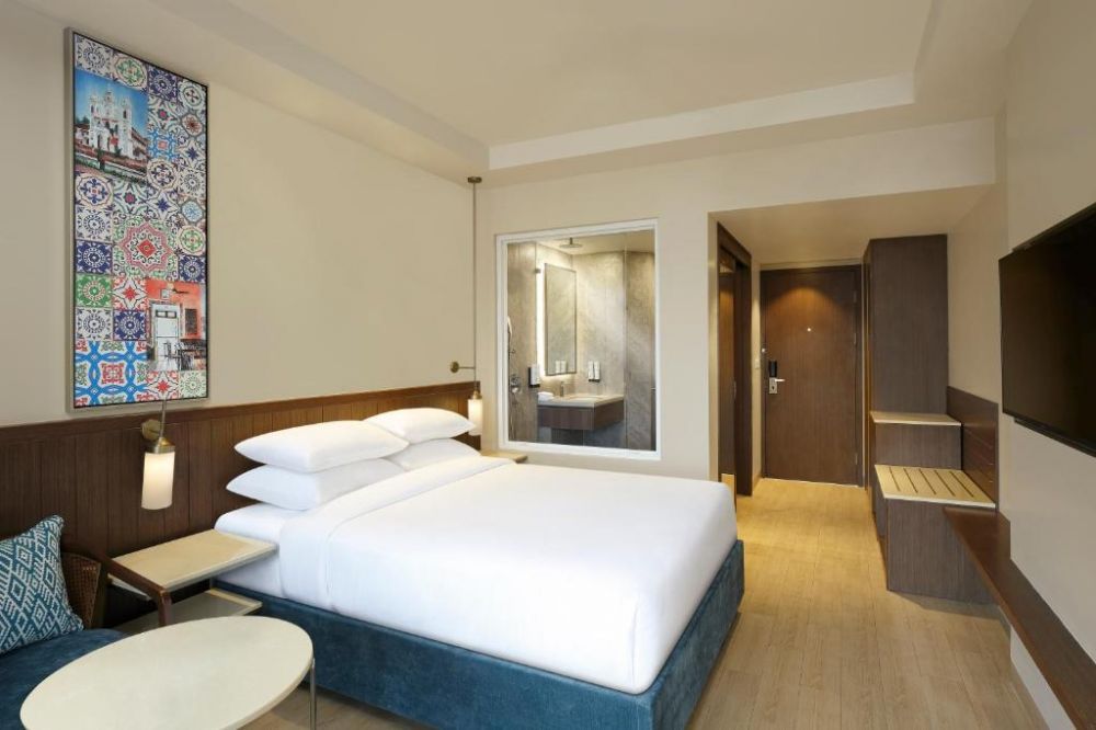 Deluxe, Fairfield By Marriott Calangute 4+