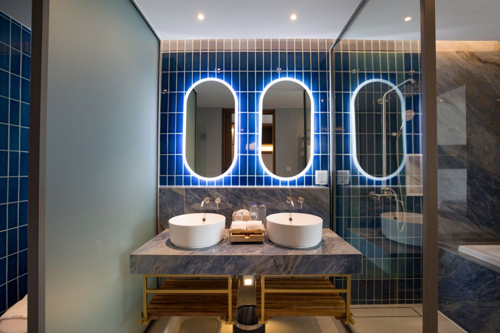 Deluxe Room PV/SV, Patong Beach Hotel 4*