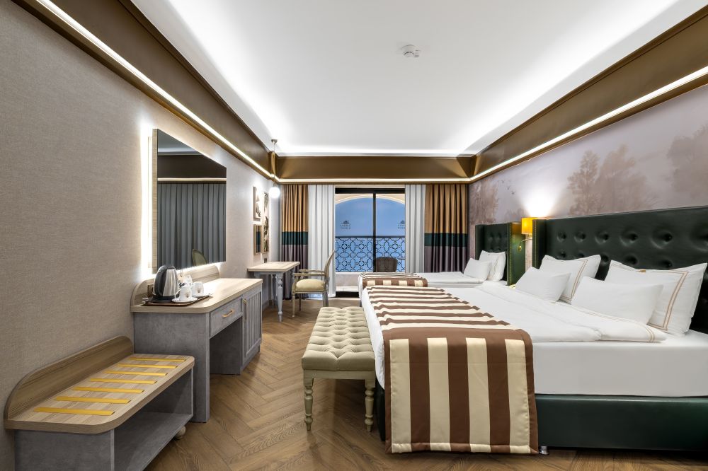 Junior Suite Room, Utopia World Hotel 5*