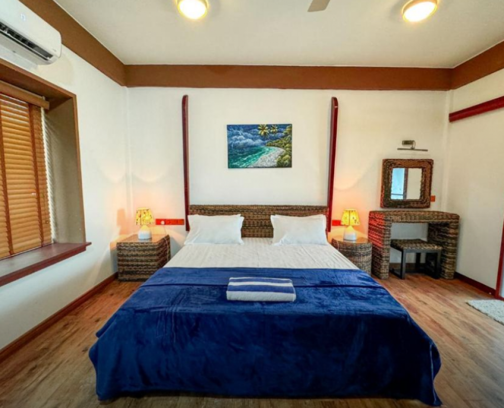 Standard Room First Floor, Long Beach Laamu 