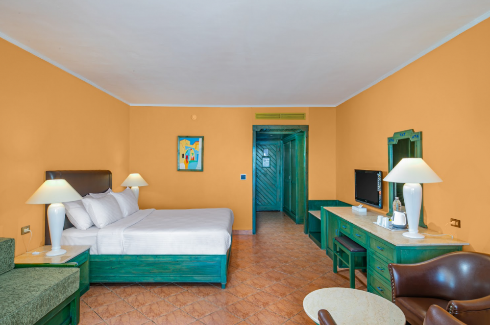 Standard Room/Lagoon View, Arabia Azur 4*