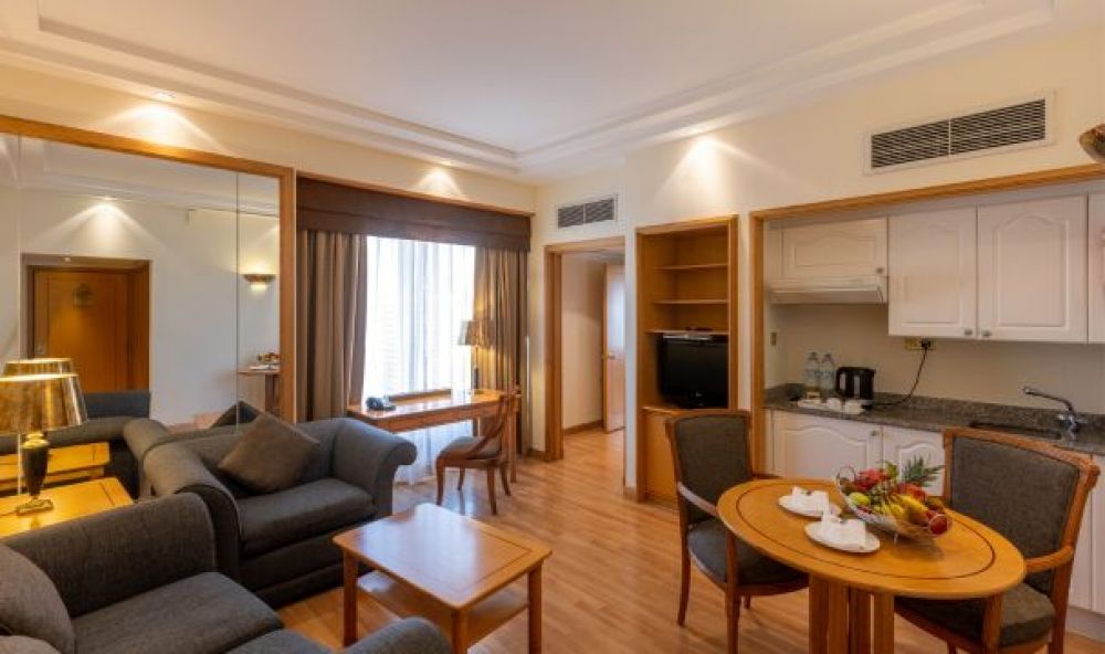 Suite Room, Millennium Downtown Abu Dhabi (ex.Millennium Plaza Abu Dhabi) 4*