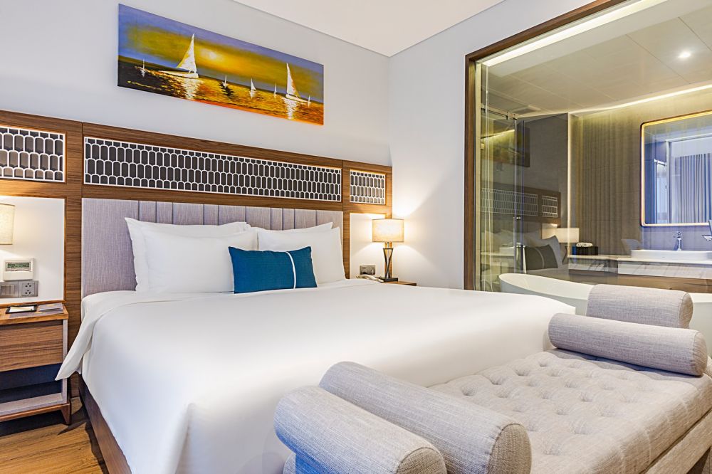 Grand Ocean, Peninsula Hotel Da Nang 5*