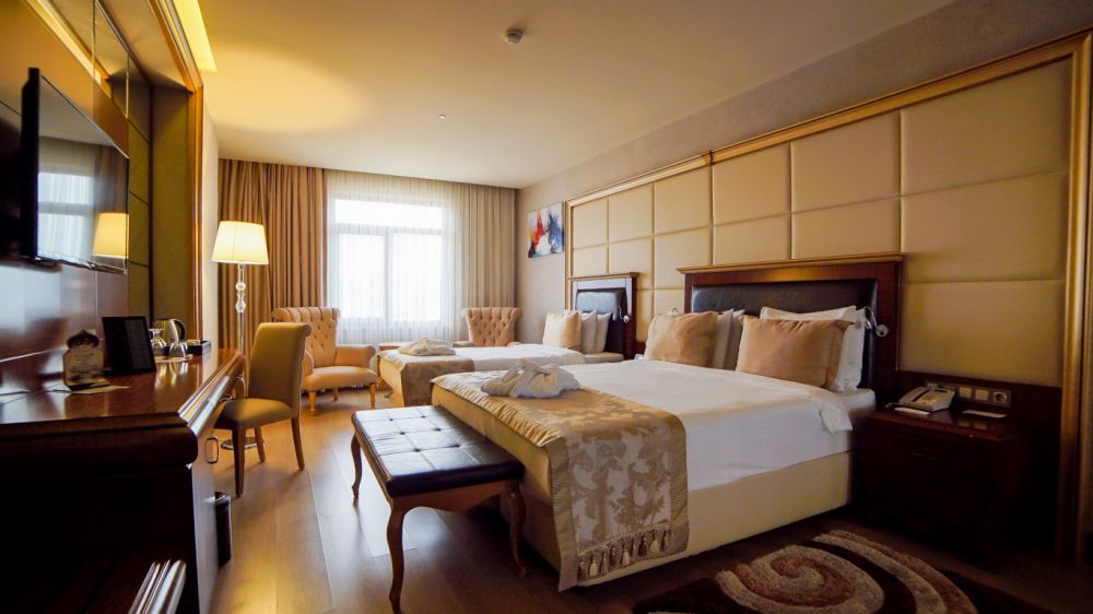 Deluxe Triple Room, Wyndham 5*