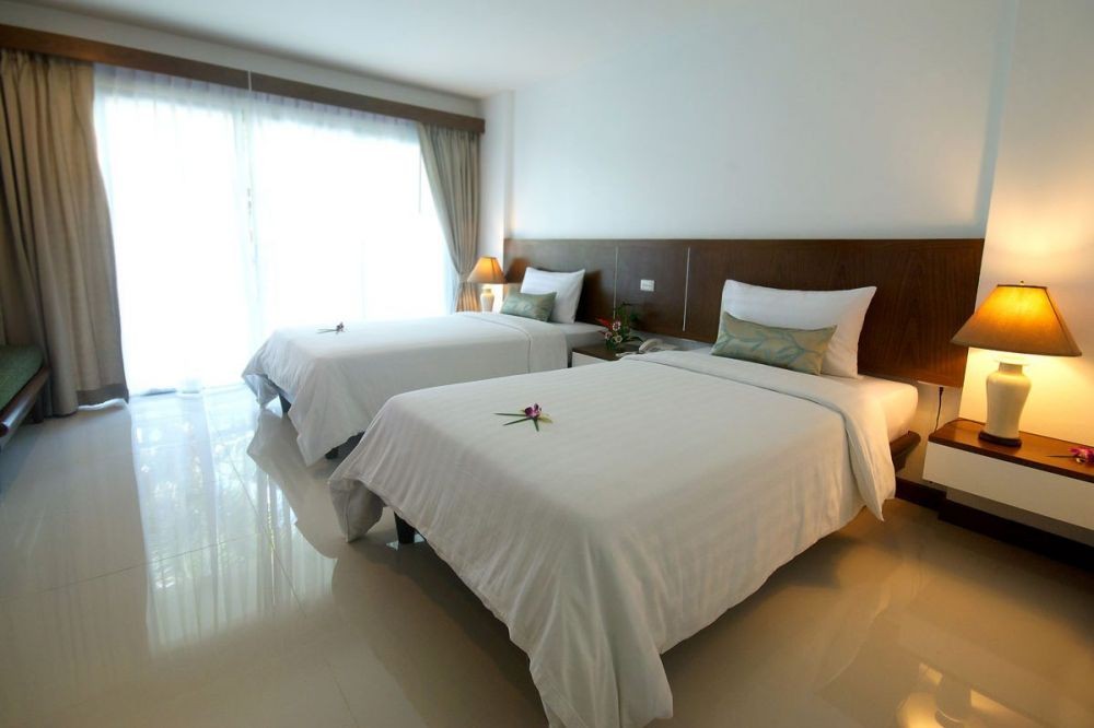 Standard, Peace Laguna Resort & SPA 4*
