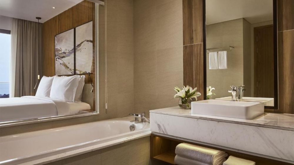 Studio Direct Pool Access King Room with Balcony, Movenpick Resort Waverly & Movenpick Villas Residence Phu Quoc 5*