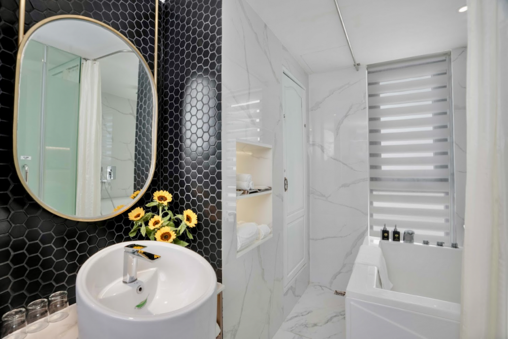 Deluxe TRPL, Cicilia Hotel & Spa Danang 4*