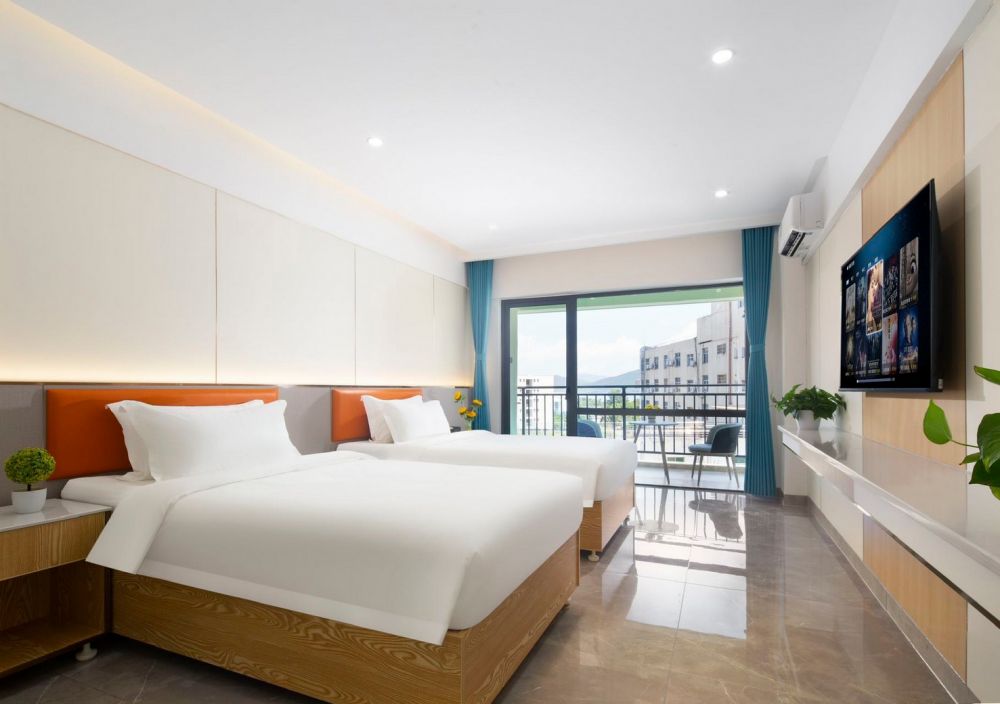 Deluxe, The Sea View Hotel 2+