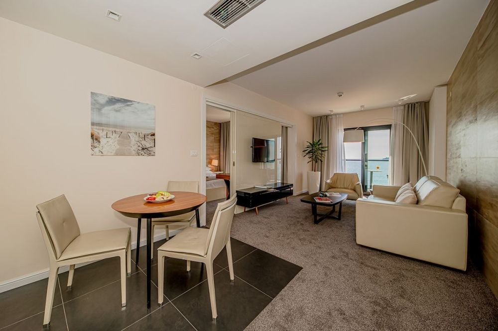 Apartment Sea View, Aleksandar Hotel Restaurant & Wine Bar 4*