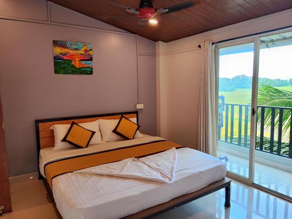 Family Studio AC with Kitchen, Shivam BNB 