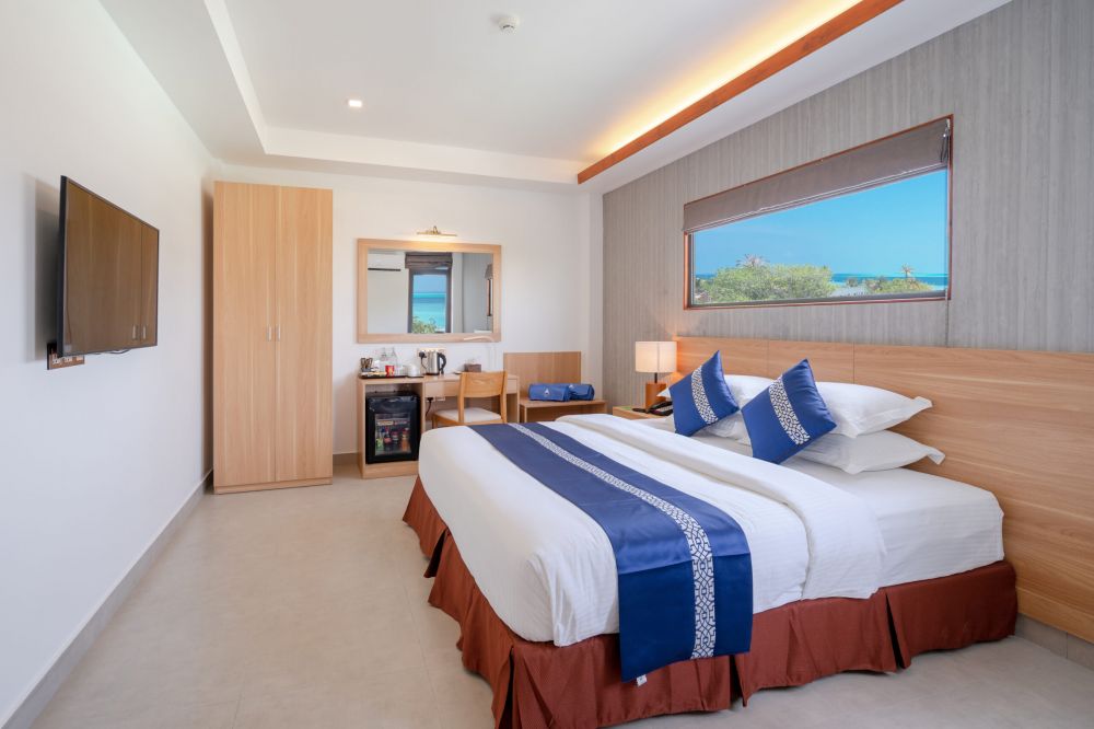 Deluxe Room, Ayala Ocean View 2*