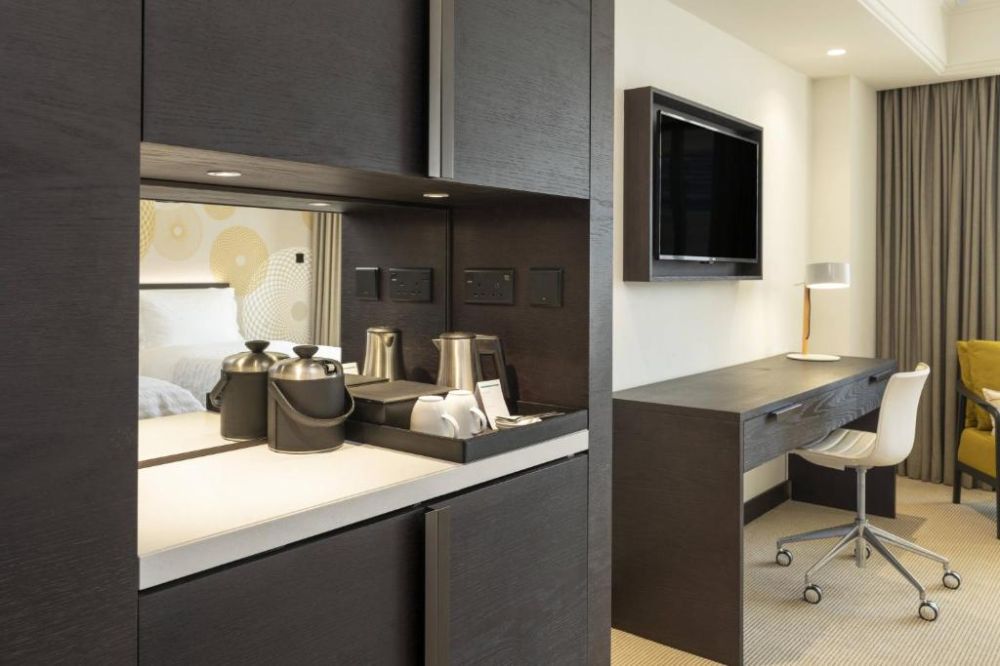 Deluxe LV/ SV, Le Royal Meridien Beach Resort & SPA 5*