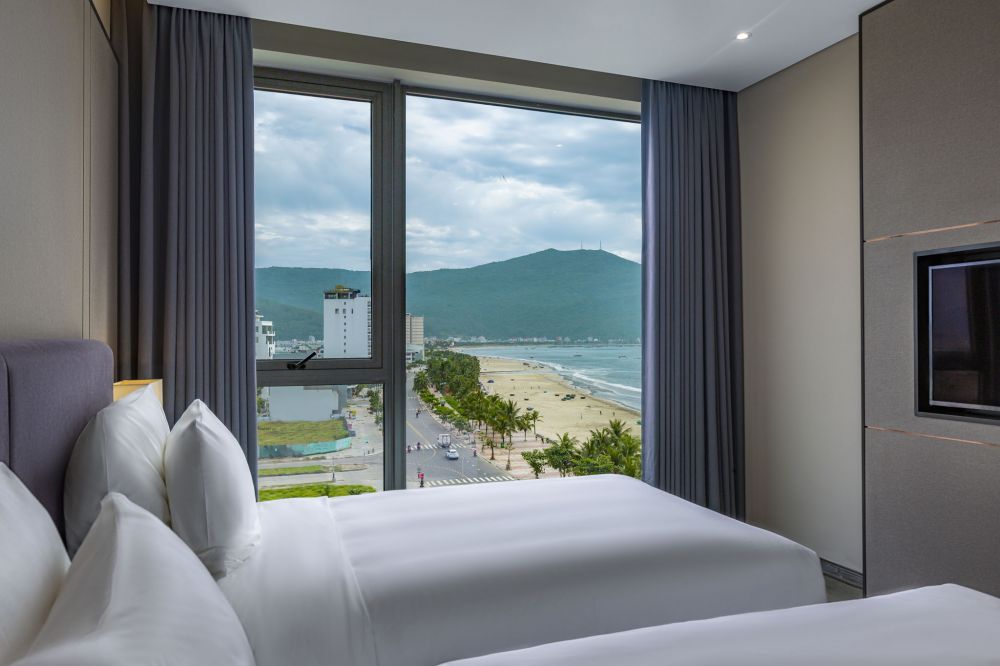 3 Bedroom Residence Ocean Front, Le Sands Oceanfront Da Nang 4*
