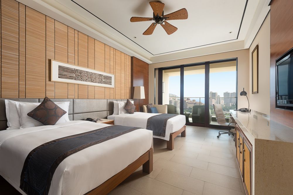 Crowne Plaza River View Room, Crowne Plaza Sanya City Center 5*