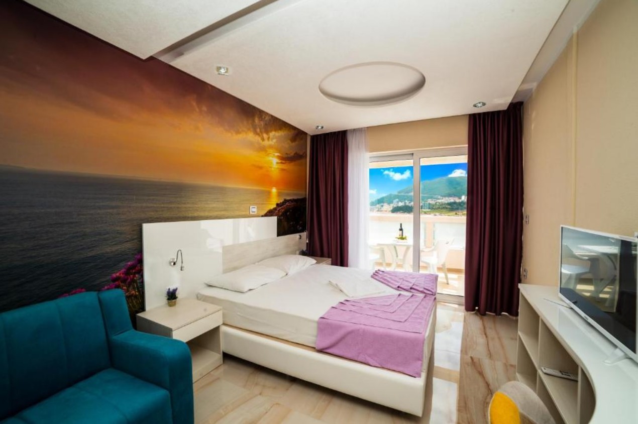 DBL Sea View, Obala Ponta 4*